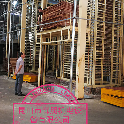 400吨25层建筑模板热压机